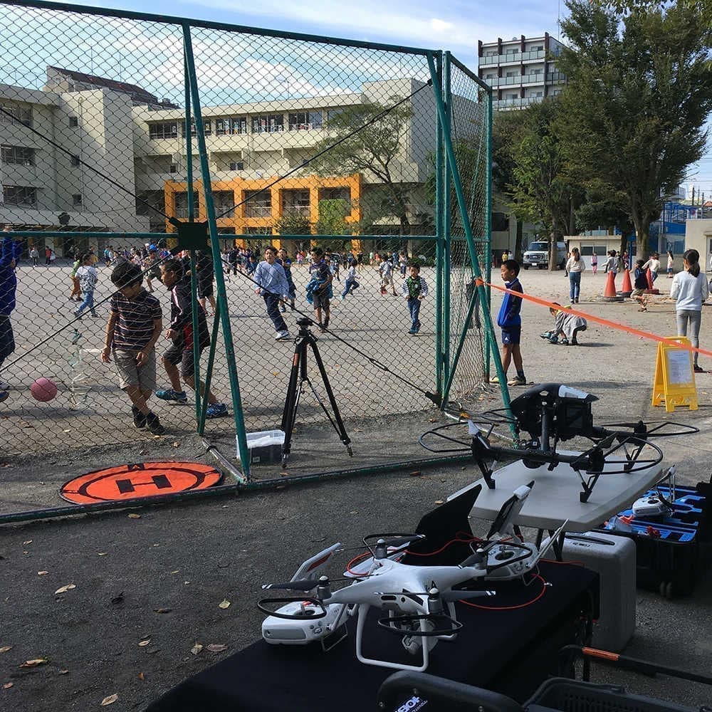 ドローン空撮による創立記念写真