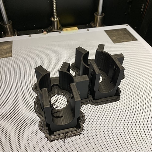 3Dプリンターを活用し要望に対応したパーツを設計・製作しています