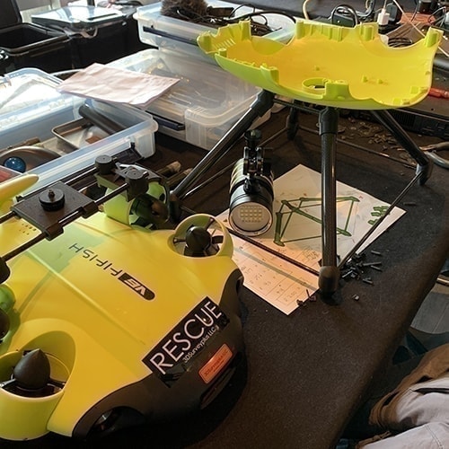 設備点検の実証実験に対応した水中ドローンのパーツ開発業務を行いました