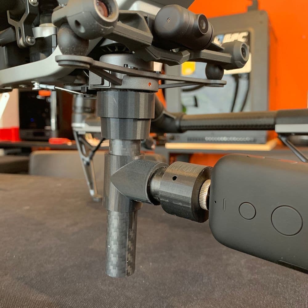 オリジナルパーツの製作でプラント設備点検や鉄塔点検等の実証実験をサポートしています