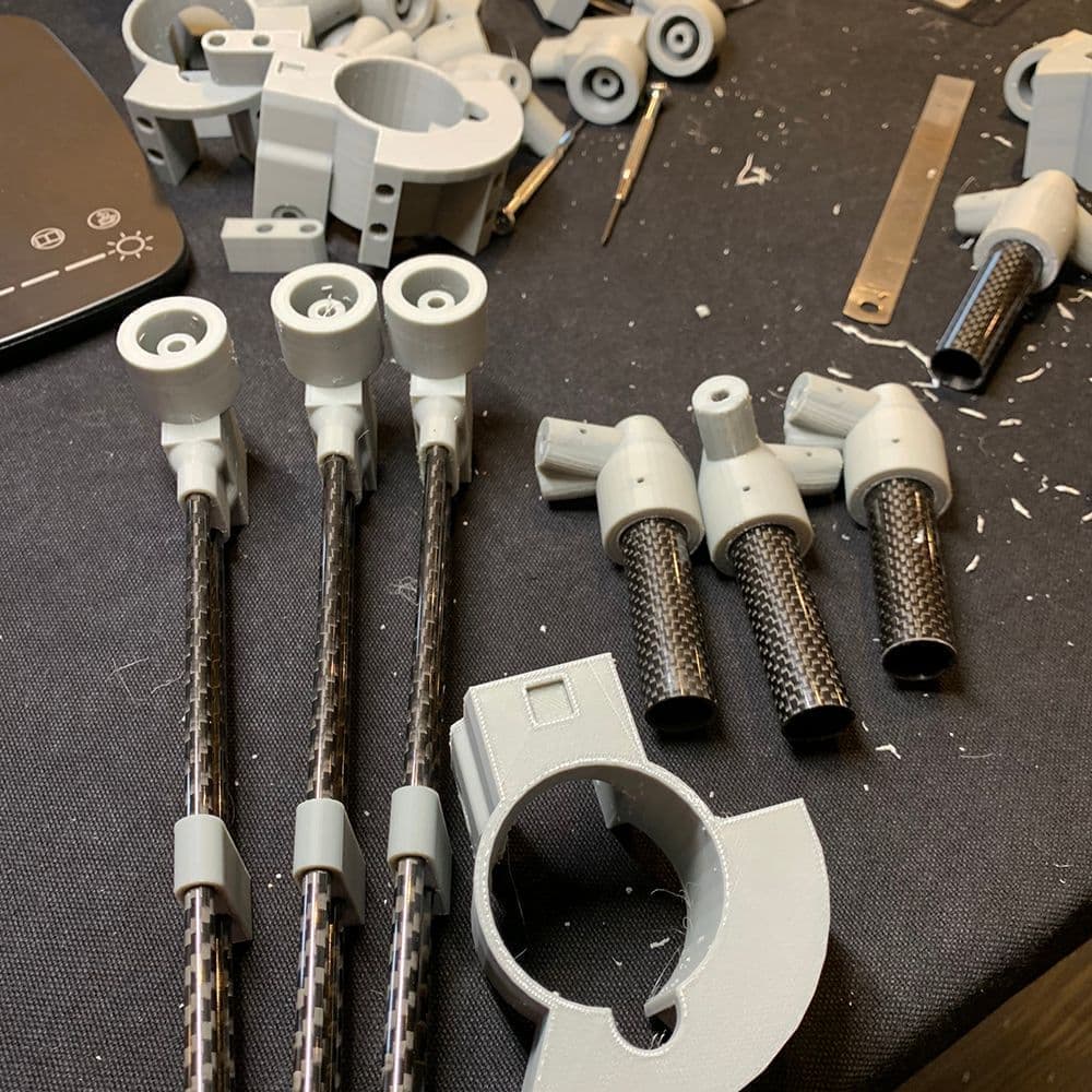 3Dプリンターを活用し要望に対応したパーツを設計・製作しています