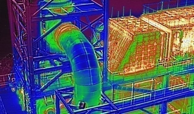 ドローン用赤外線カメラを活用した温度異常の調査で破損発生個所の予測が可能です