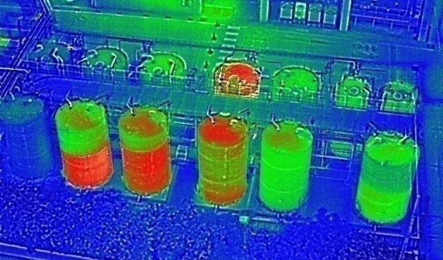ドローンを活用したプラント設備の管理のため、高倍率ズームカメラや赤外線撮影をご提案します