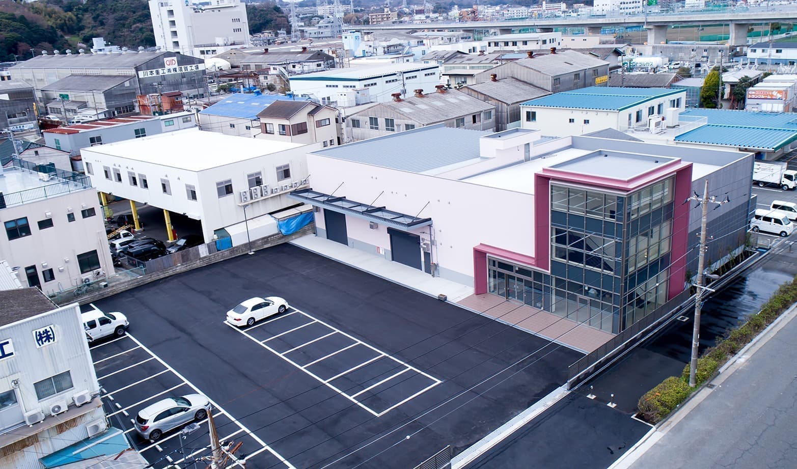 横須賀市でドローン空撮を活用した竣工撮影などをおこなっています