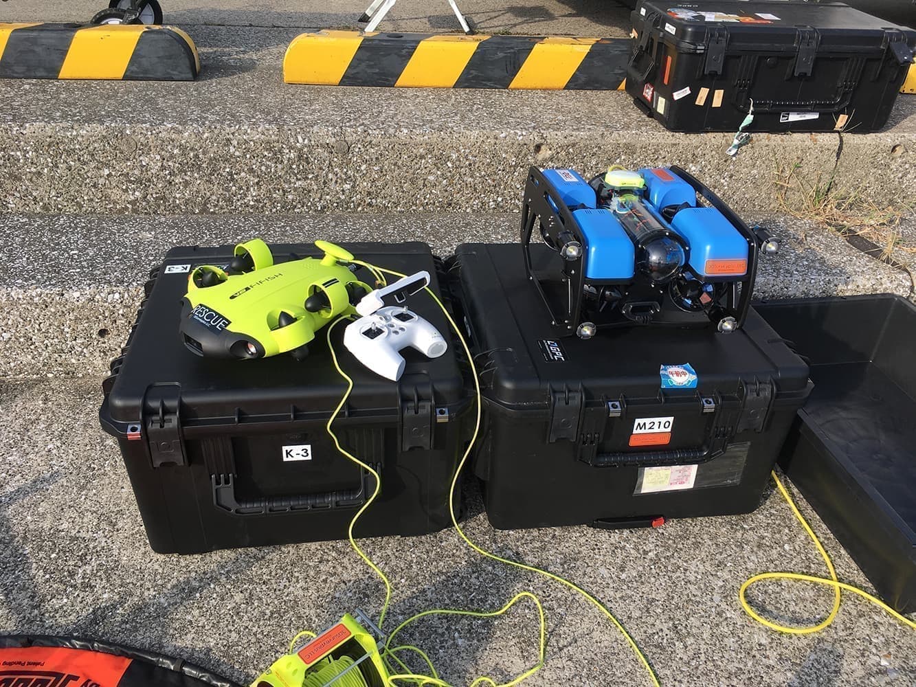 水中ドローンは水中作業の安全性の確保に役立ちます