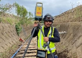 TrimbleX7を運用しています